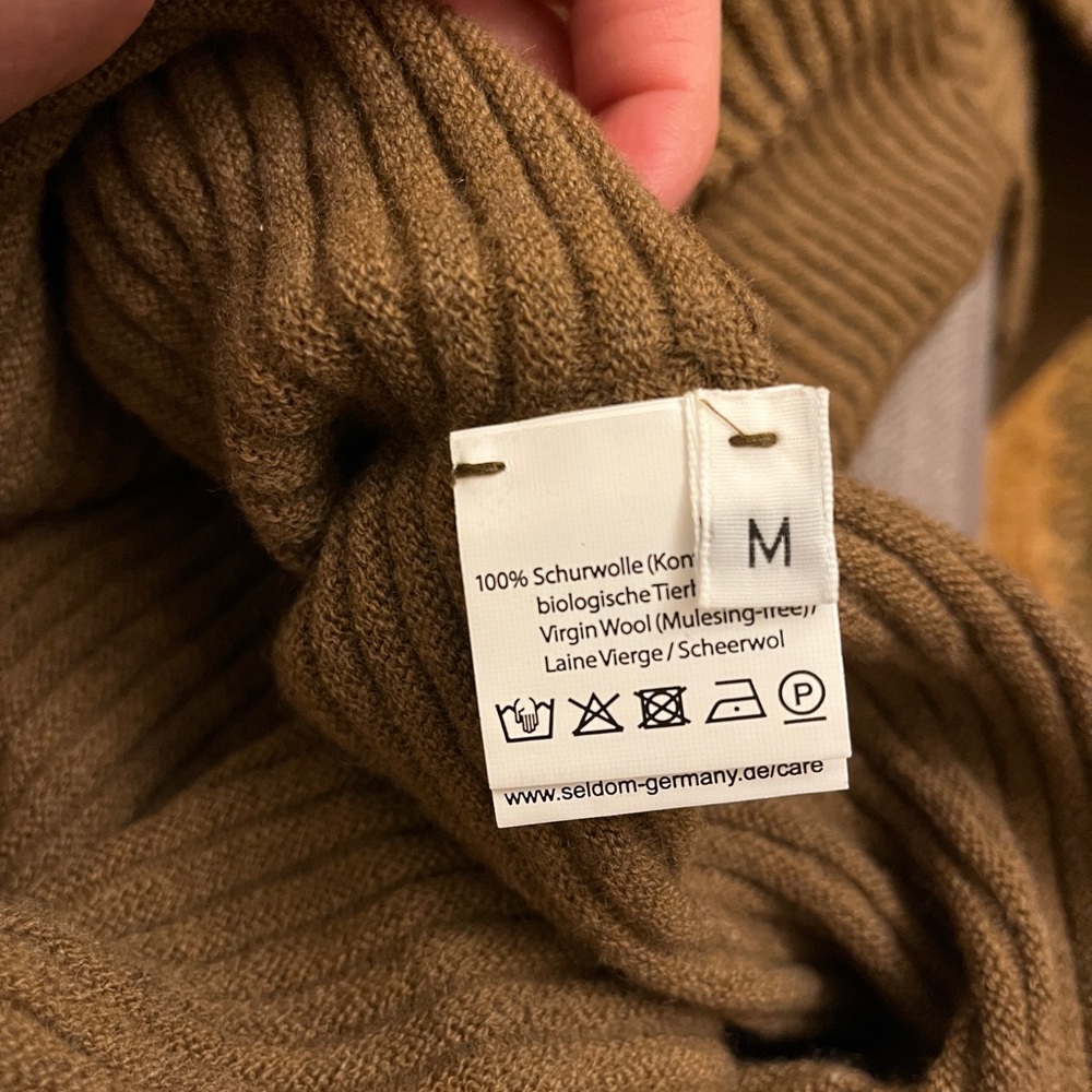 Seldom Brown 100% Virgin Wool Sweater Size M - Picture 4 of 8